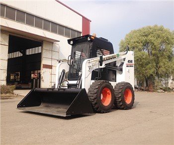 Πολυλειτουργικό Skid Steer Loader